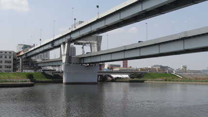 東京の橋：首都高速新荒川橋