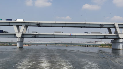 東京の橋：首都高速新荒川橋