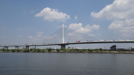 No.356 12月21日（金）世界一の斜張橋 – YOKOHAMA xy通信