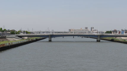 中世の橋 世界最初の可動橋「広済橋」 広東省潮州市 - YouTube