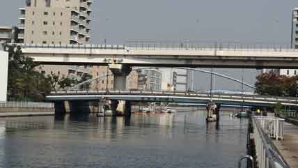 東京の橋：八枝橋